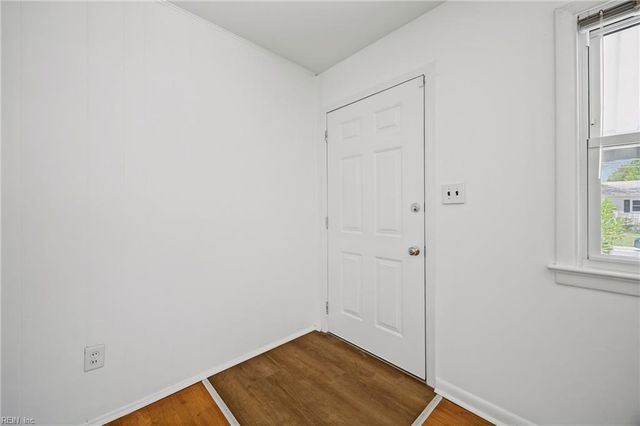 1106 74th ST, Newport News, VA 23605