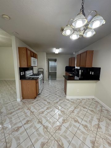 3101 Meadow Bay Drive, League City, TX 77539