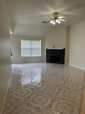 3101 Meadow Bay Drive, League City, TX 77539