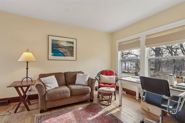 4809 Grand Avenue, Des Moines, IA 50312