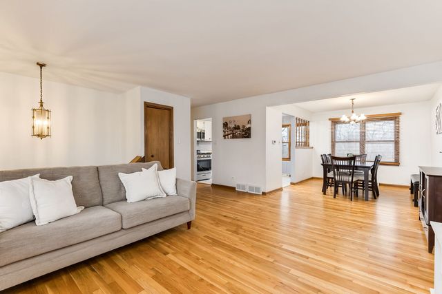 6424 163rd Place, Tinley Park, IL 60477