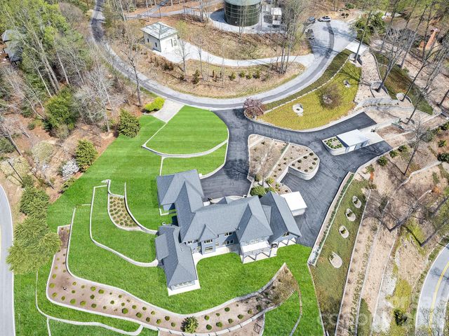 161 Birchwood Drive, Hendersonville, NC 28739