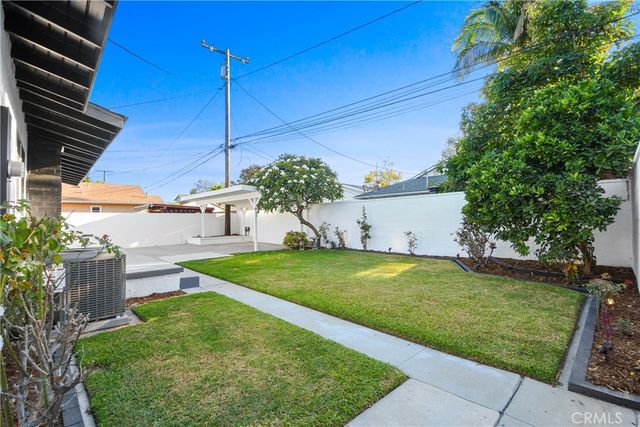 2137 Ostrom, Long Beach, CA 90815