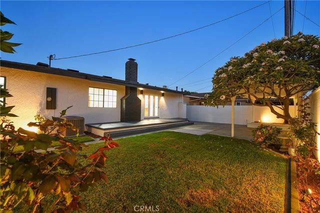2137 Ostrom, Long Beach, CA 90815