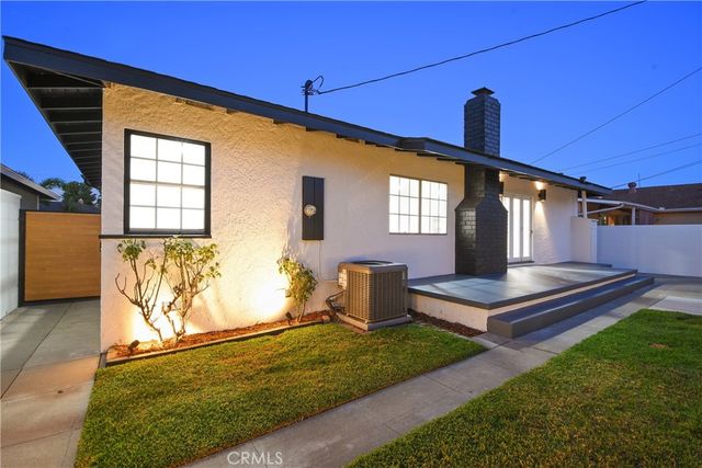 2137 Ostrom, Long Beach, CA 90815