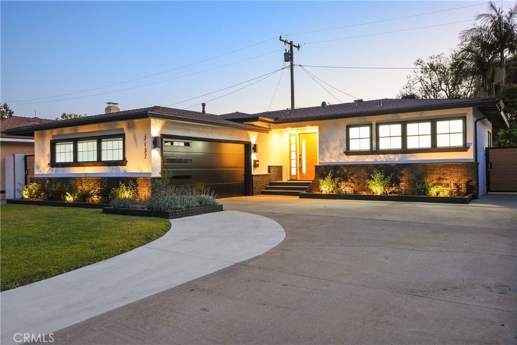 2137 Ostrom, Long Beach, CA 90815