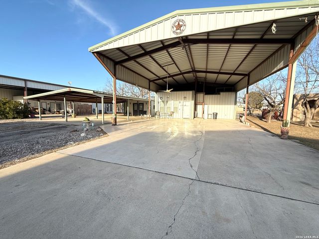 25 Cenizo, Brackettville, TX 78832