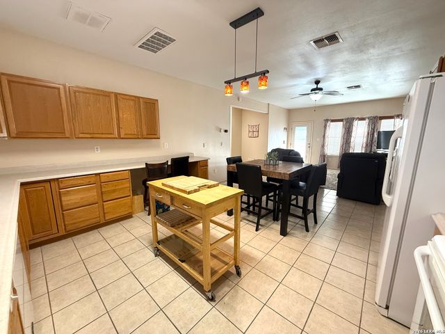 25 Cenizo, Brackettville, TX 78832