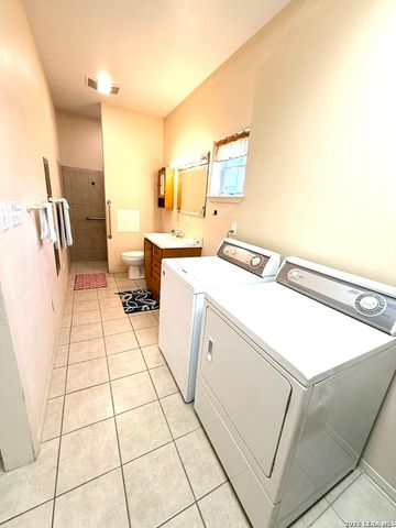 25 Cenizo, Brackettville, TX 78832