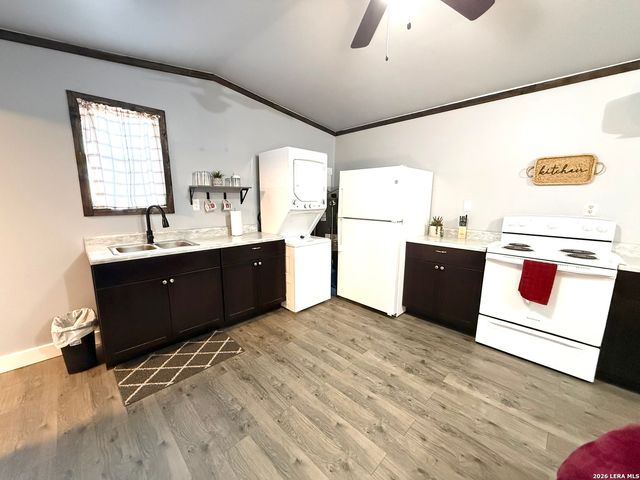 25 Cenizo, Brackettville, TX 78832