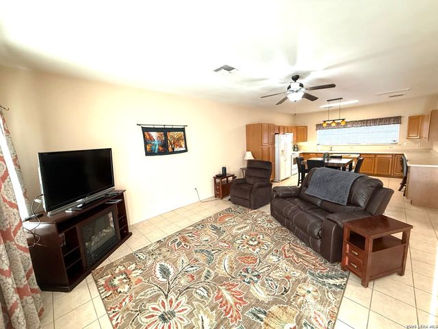 25 Cenizo, Brackettville, TX 78832