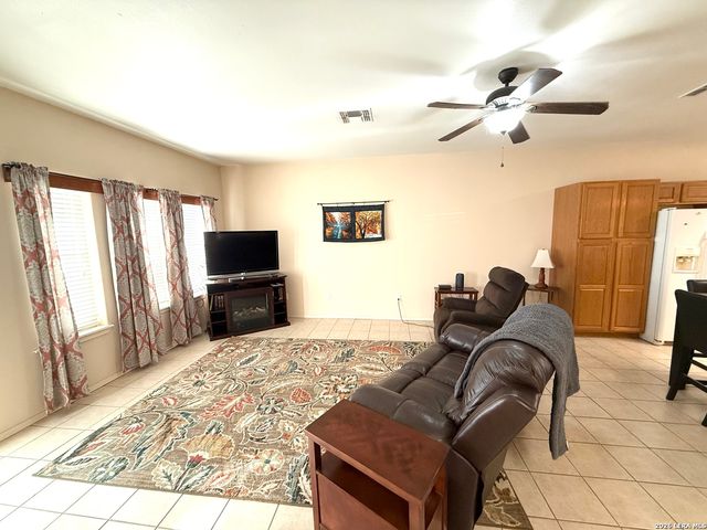 25 Cenizo, Brackettville, TX 78832