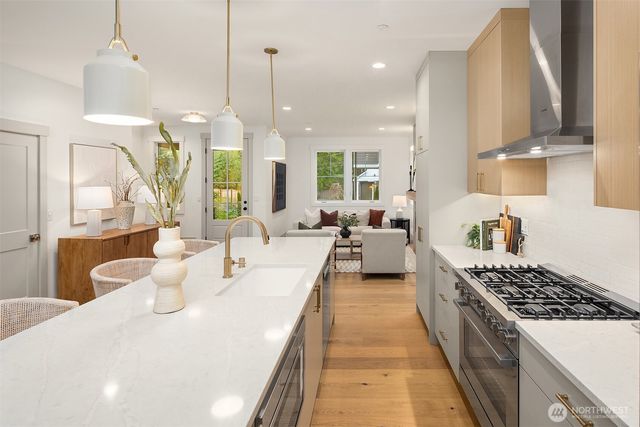 13115 NE 87th Lane, Kirkland, WA 98033