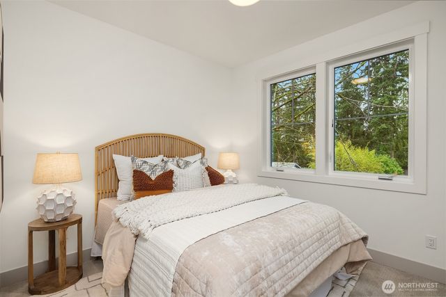 13115 NE 87th Lane, Kirkland, WA 98033