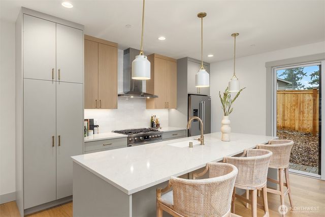 13115 NE 87th Lane, Kirkland, WA 98033