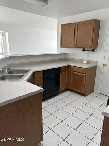 3348 PENDLETON Street, El Paso, TX 79936