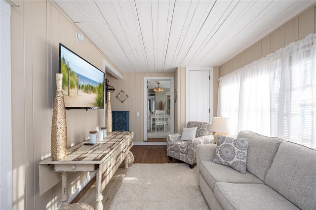 117 52ND AVENUE W, St Pete Beach, FL 33706