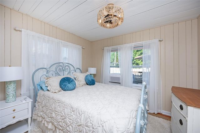 117 52ND AVENUE W, St Pete Beach, FL 33706