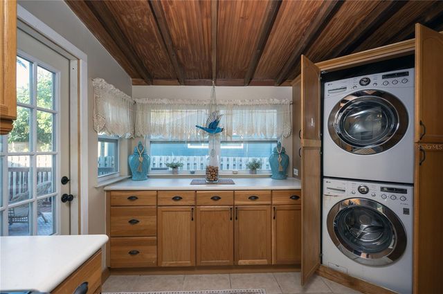 117 52ND AVENUE W, St Pete Beach, FL 33706