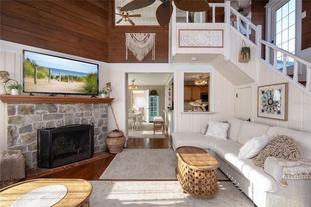 117 52ND AVENUE W, St Pete Beach, FL 33706