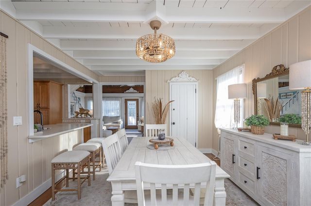 117 52ND AVENUE W, St Pete Beach, FL 33706