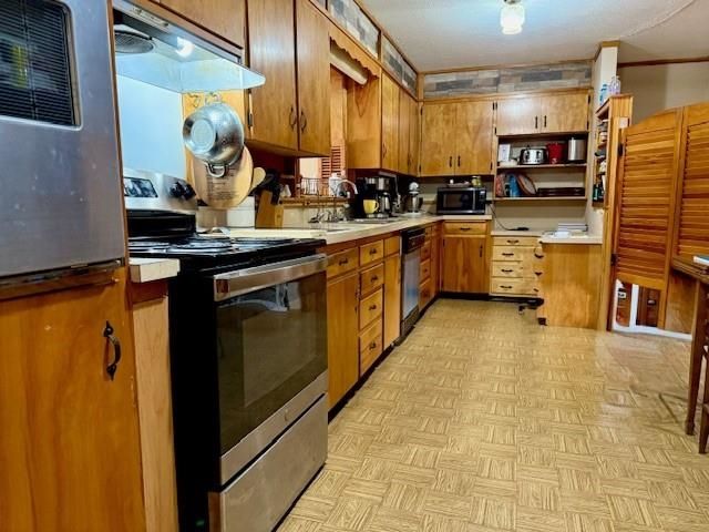 718 E Wilson, Salina, KS 67401