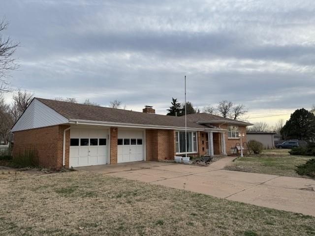 718 E Wilson, Salina, KS 67401