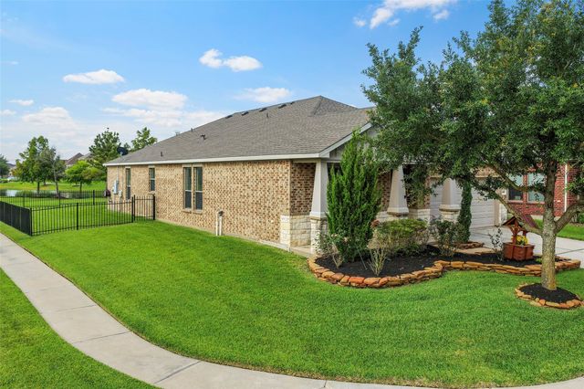 19803 Auburn Tree Drive, Cypress, TX 77429