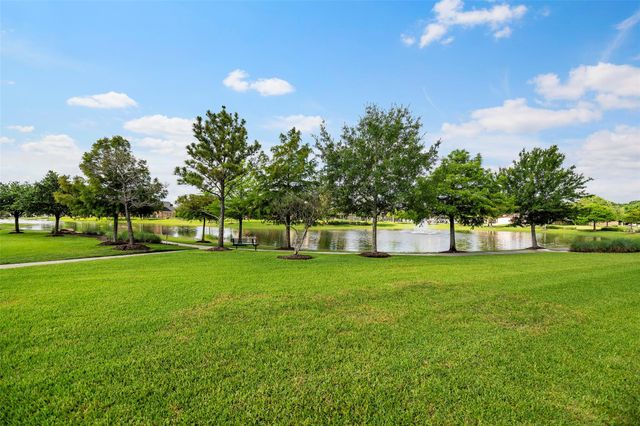 19803 Auburn Tree Drive, Cypress, TX 77429