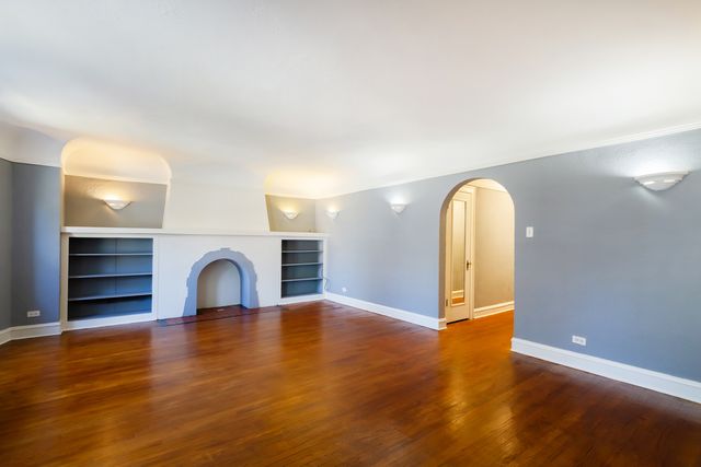 1133 E 81st Place 2, Chicago, IL 60619