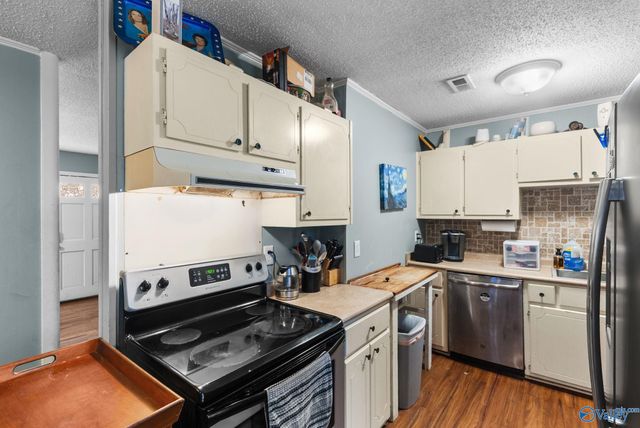 2208 Cecille Drive SW, Huntsville, AL 35803