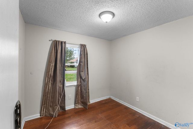 2208 Cecille Drive SW, Huntsville, AL 35803