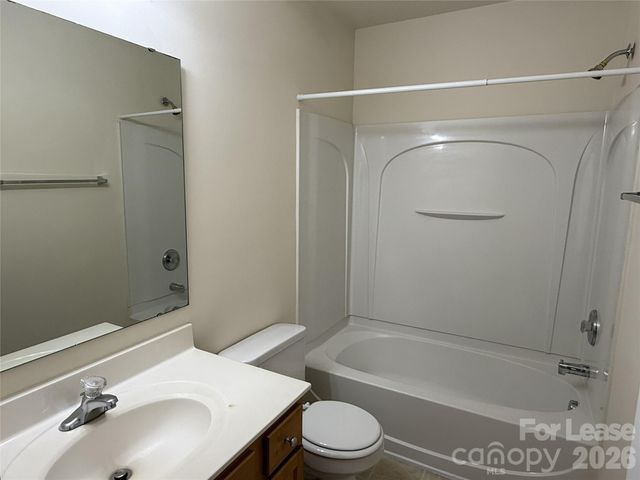 1420 Ladora Drive, Charlotte, NC 28262