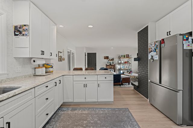 7342 Glen Eagle Drive, Bay City, MI 48706