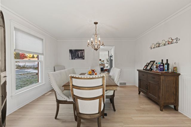 7342 Glen Eagle Drive, Bay City, MI 48706