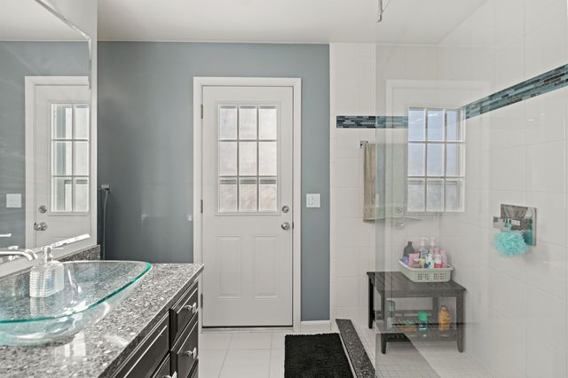 7342 Glen Eagle Drive, Bay City, MI 48706