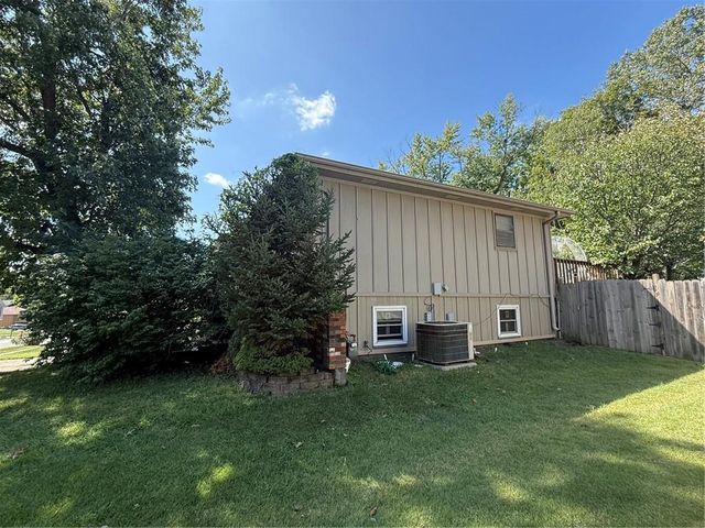 6316 Alden Street, Shawnee, KS 66216