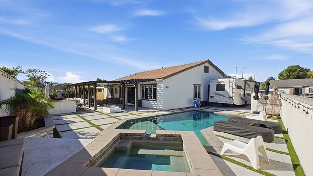 7088 Stockton, Corona, CA 92880