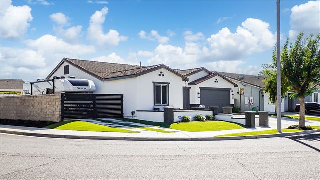 7088 Stockton, Corona, CA 92880