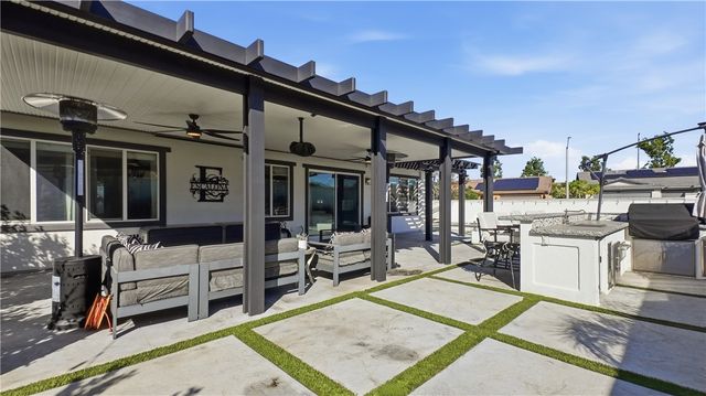 7088 Stockton, Corona, CA 92880