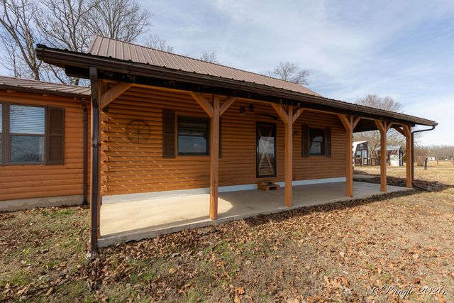 2158 Private Road 7380, Caulfield, MO 65626