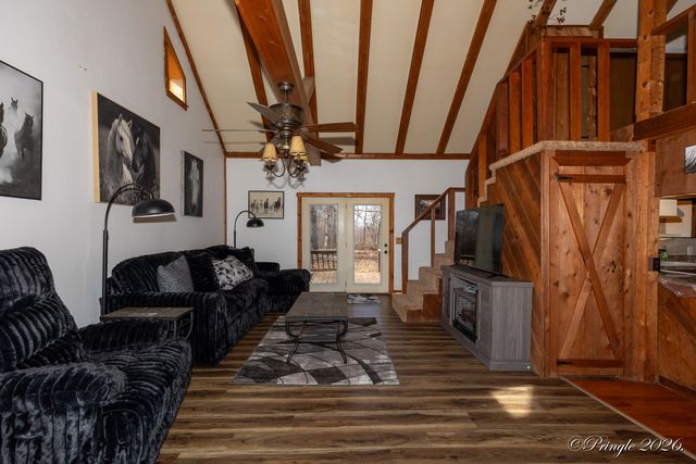 2158 Private Road 7380, Caulfield, MO 65626