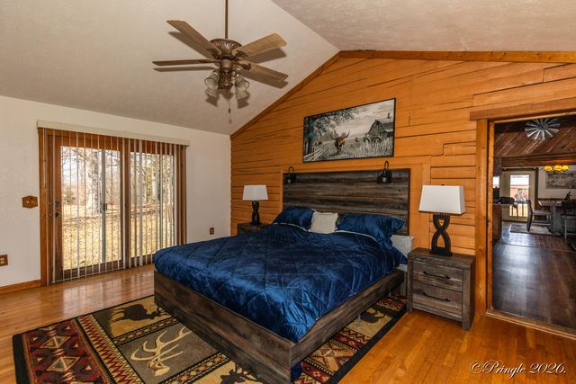 2158 Private Road 7380, Caulfield, MO 65626