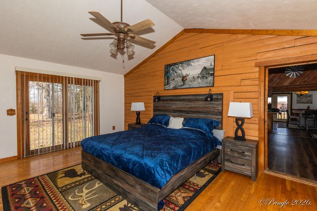 2158 Private Road 7380, Caulfield, MO 65626