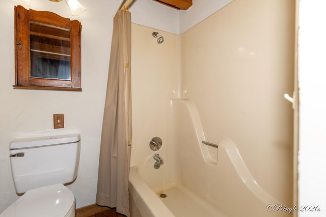 2158 Private Road 7380, Caulfield, MO 65626