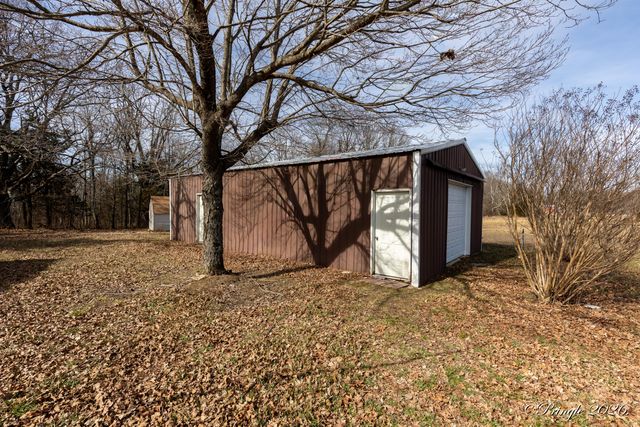 2158 Private Road 7380, Caulfield, MO 65626