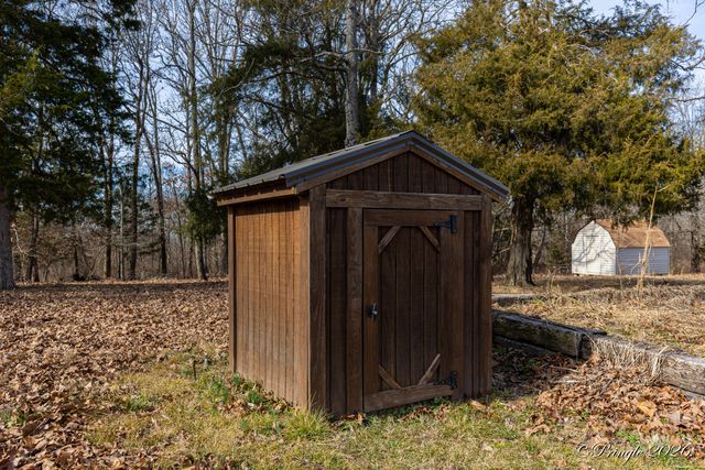 2158 Private Road 7380, Caulfield, MO 65626