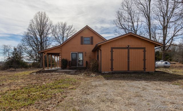 2158 Private Road 7380, Caulfield, MO 65626