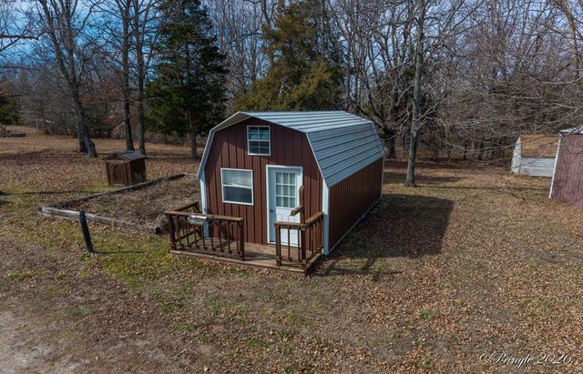 2158 Private Road 7380, Caulfield, MO 65626