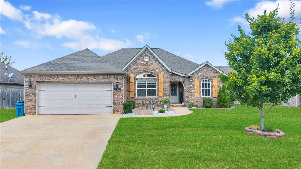 3106 SW Briar Creek Avenue, Bentonville, AR 72713